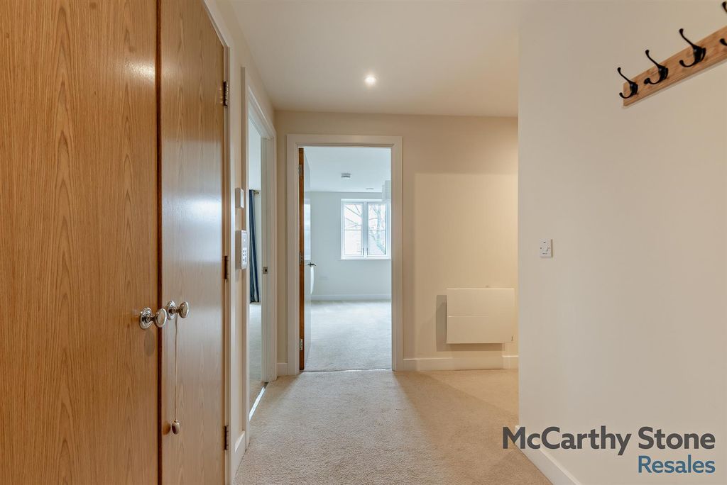Additional image 16 of 2 bed flat for saleQueen Elizabeth Place, Orchard Lane, Alton GU34