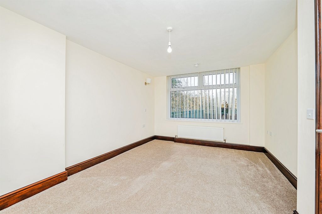 Additional image 31 of 5 bed semi-detached house for salePort Road East, Barry CF62
