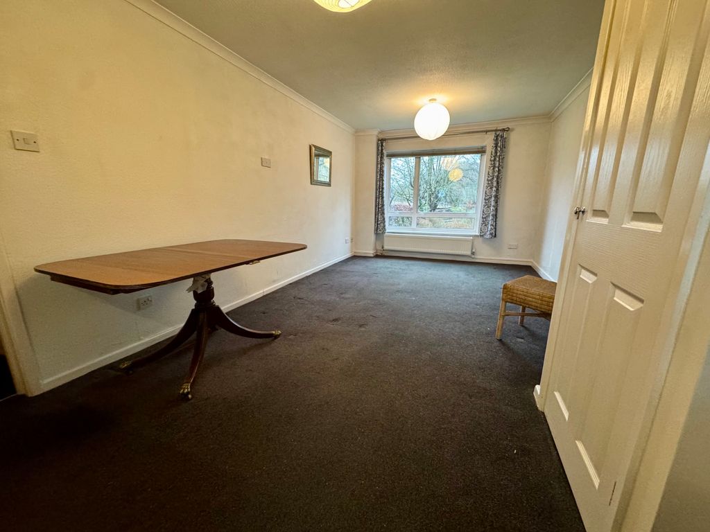 Additional image 4 of 1 bed flat for saleWhite Hill Court, Berkhamsted, Hertfordshire HP4