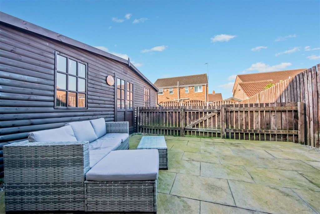 Additional image 28 of 3 bed semi-detached house for saleWindmill Court, Lower Wortley, Leeds LS12