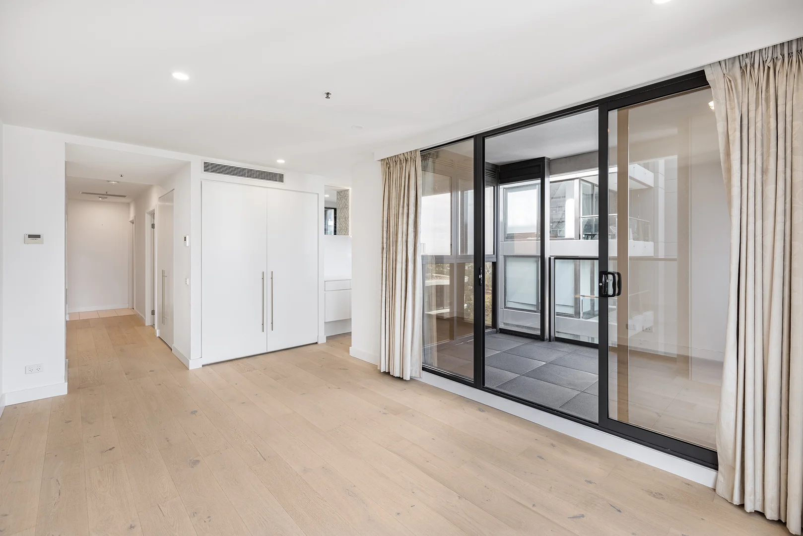 Additional image 3 of 1408/478A St Kilda Road, Melbourne VIC 3004