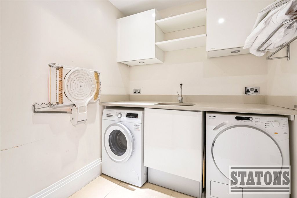 Additional image 22 of 3 bed flat for saleCockfosters Road, Barnet EN4