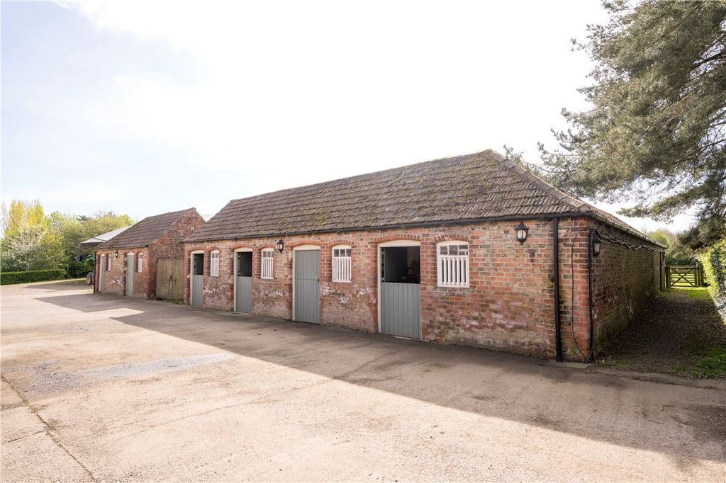 Land for saleBarn For Conversion, Barn 2, Low Farm Barns, Thorpe Underwood, North Yorkshire YO26 photo 3