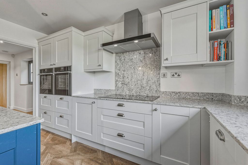 Additional image 14 of 6 bed detached house for saleFiddlers Green, Attleborough NR17