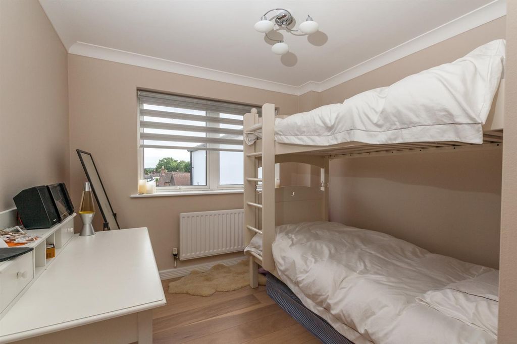 Additional image 10 of 2 bed flat for saleHigh Street, Berkhamsted HP4