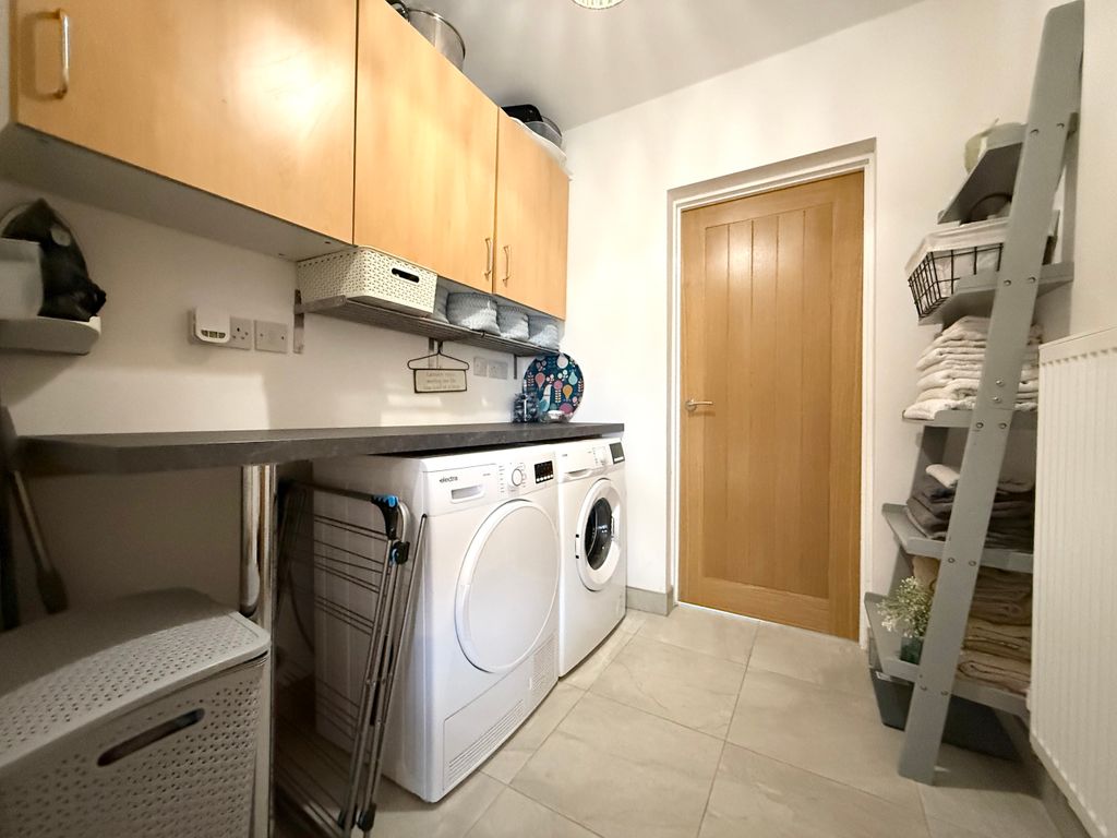 Additional image 11 of 4 bed detached bungalow for saleAwelon, Fforchneol Row, Aberdare, Rhondda Cynon Taf CF44