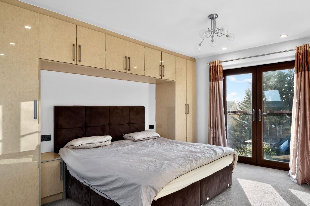 Additional image 15 of 3 bed semi-detached house for saleBeeston Close, Watford WD19