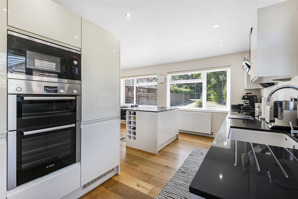 Additional image 4 of 4 bed detached house for saleShinfield Road, Shinfield, Reading RG2