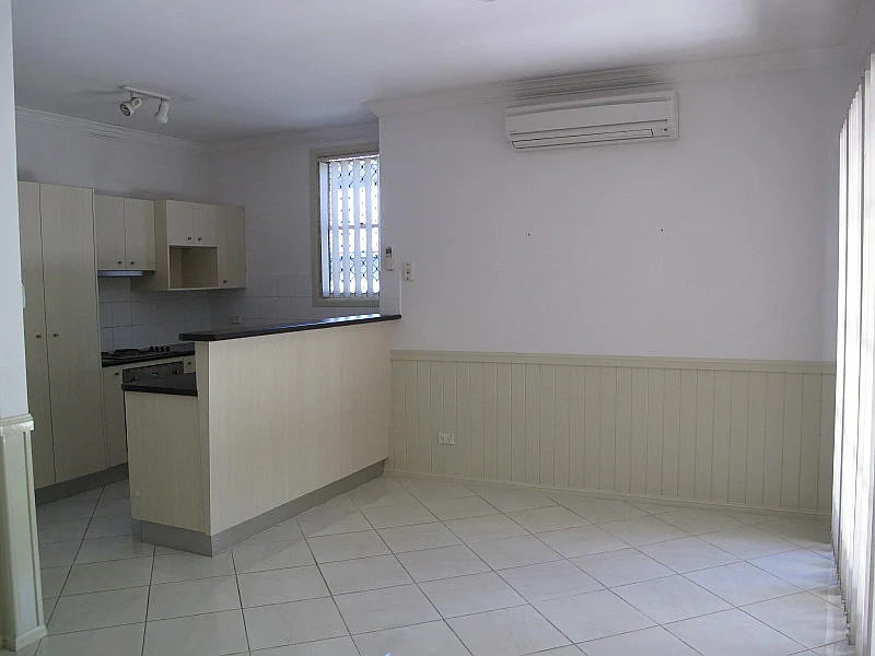 Additional image 6 of 2/7 Rosina Street, Kangaroo Point QLD 4169