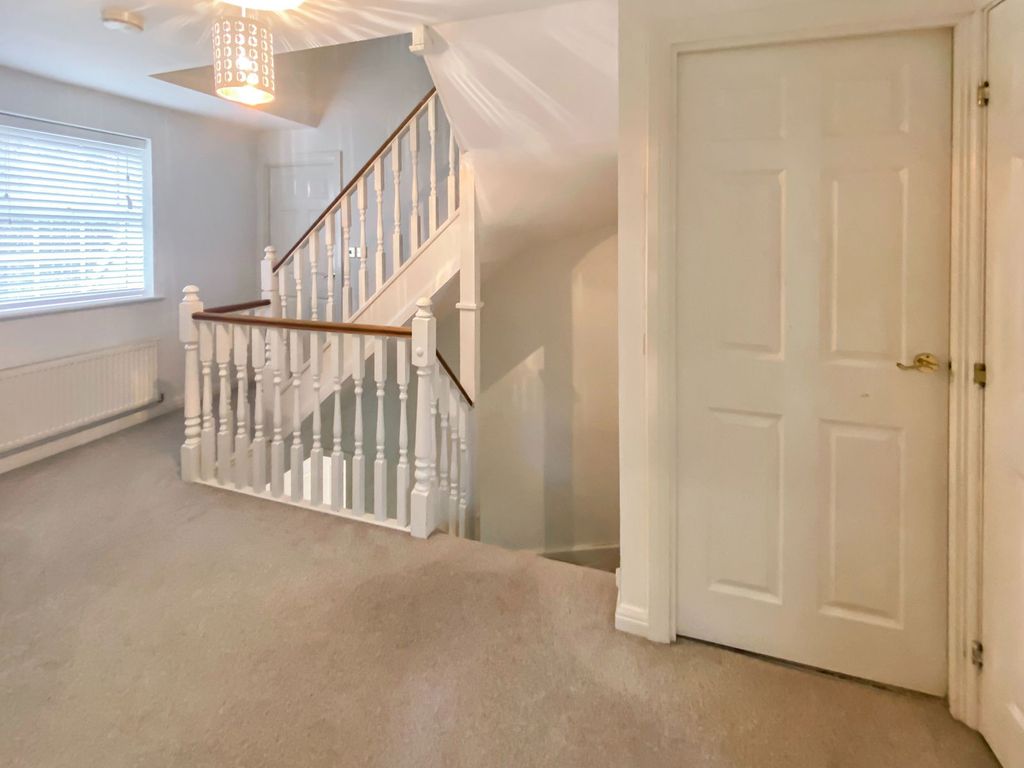 Additional image 11 of 5 bed detached house for saleAspen Drive, Ashford, Kent TN23