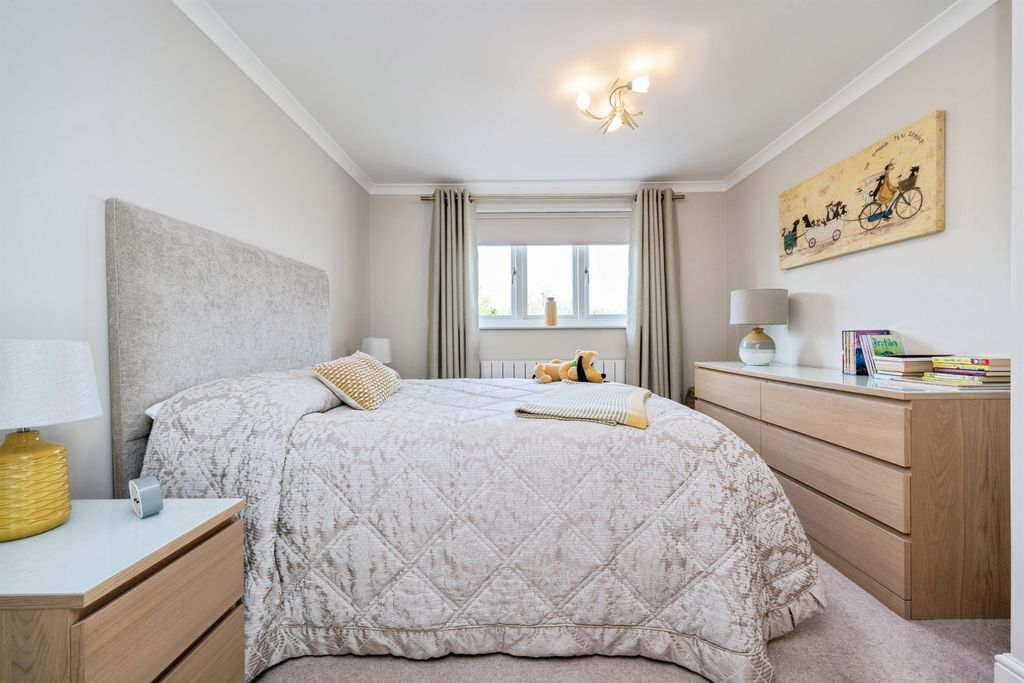 Additional image 25 of 4 bed detached house for saleMarroway, Weston Turville, Aylesbury HP22