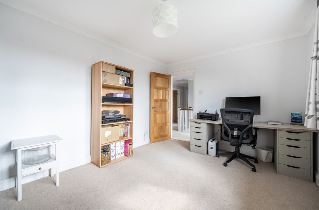 Additional image 13 of 4 bed detached house for saleHillside Road, Aldershot, Hampshire GU11