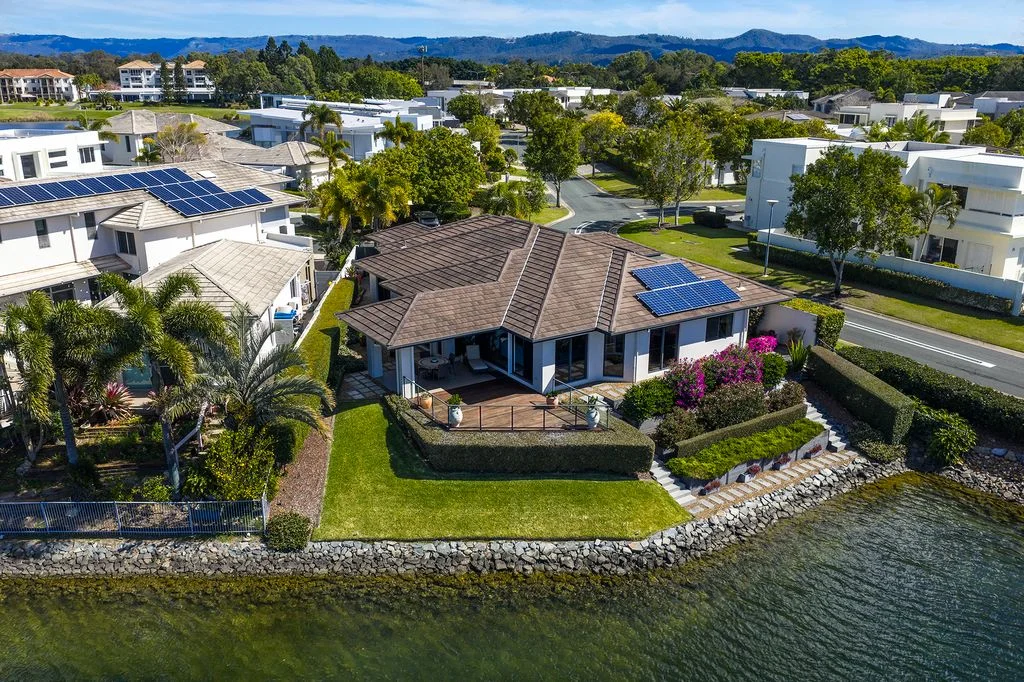 Additional image 3 of 6073 Lugano Dr, Hope Island QLD 4212