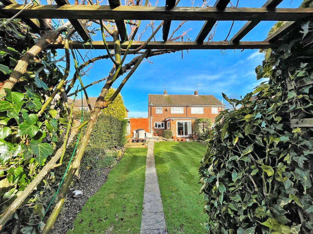 Additional image 14 of 3 bed semi-detached house for salePomeroy Close, Amersham HP7