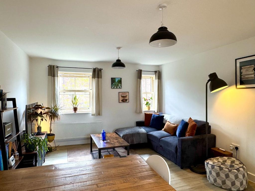 Additional image 3 of 1 bed flat for saleFlanders Close, Bicester OX26