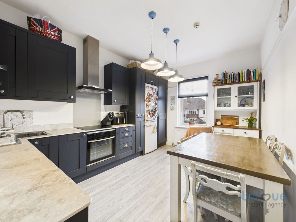 Additional image 3 of 2 bed flat for sale3 Chatsworth Road, Lytham St. Annes, Lancashire FY8