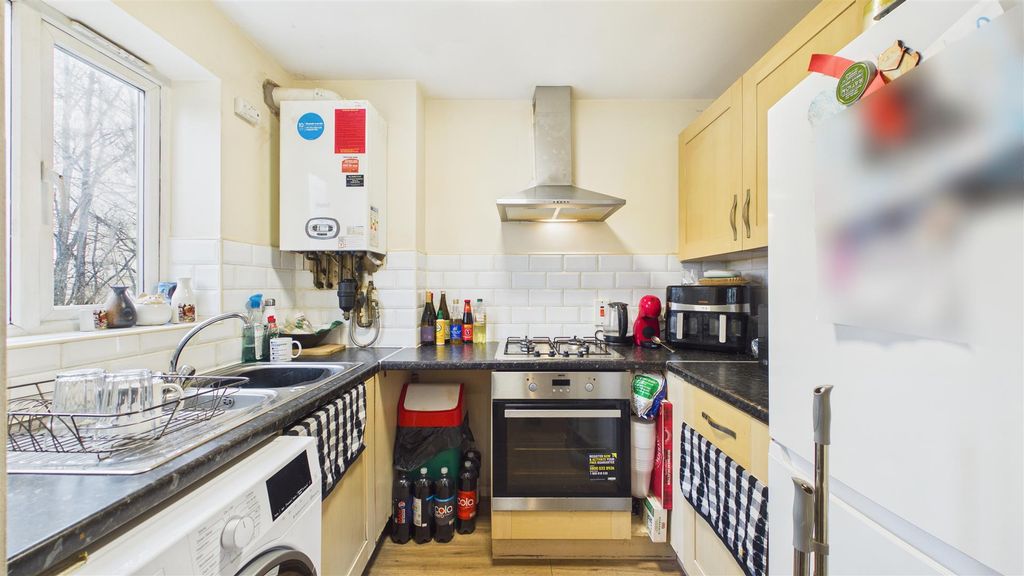 Additional image 5 of 1 bed flat for saleBay Avenue, Bilston WV14