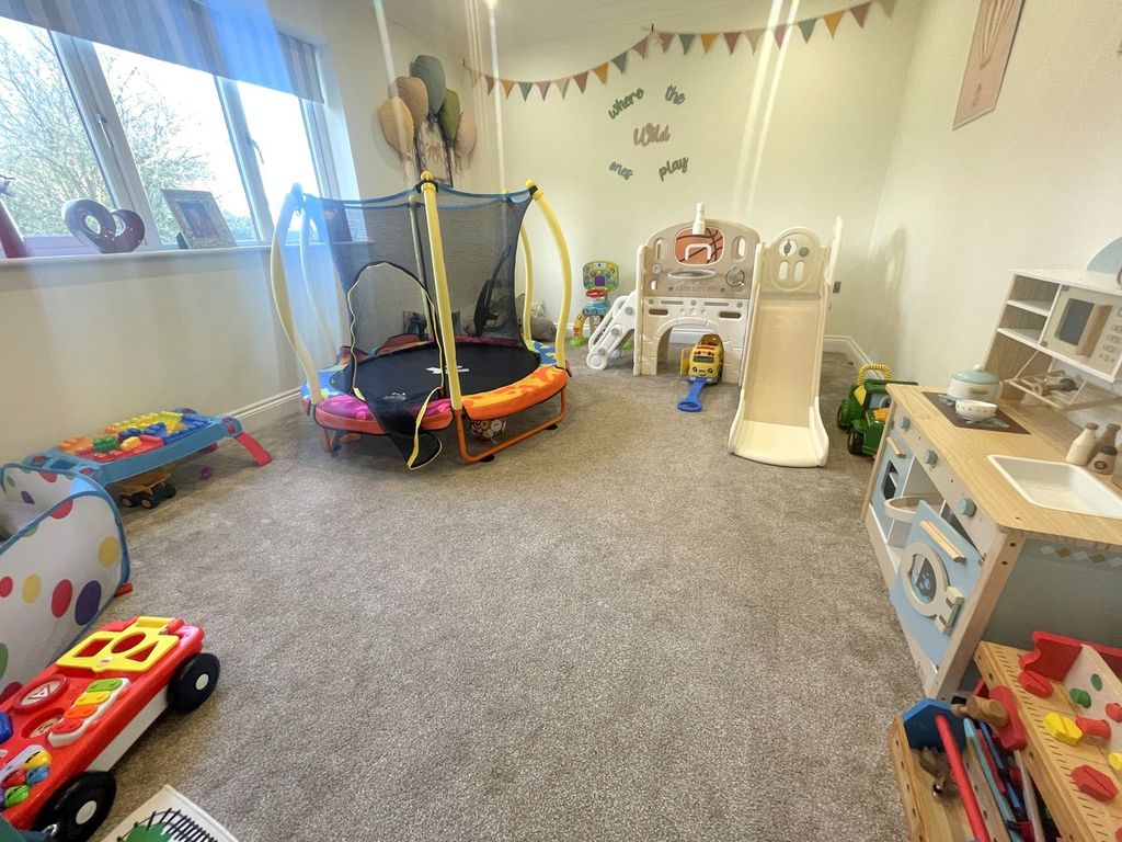 Additional image 9 of 4 bed farm for saleHeol Llanelli, Pontyates SA15