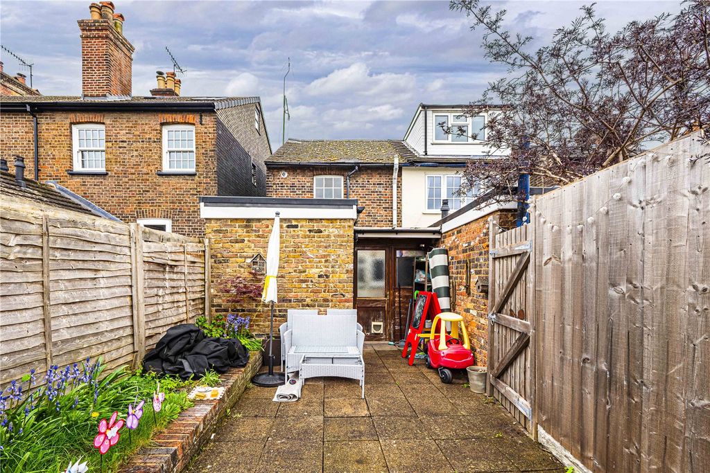 Additional image 15 of 2 bed terraced house for saleHolliday Street, Berkhamsted, Hertfordshire HP4