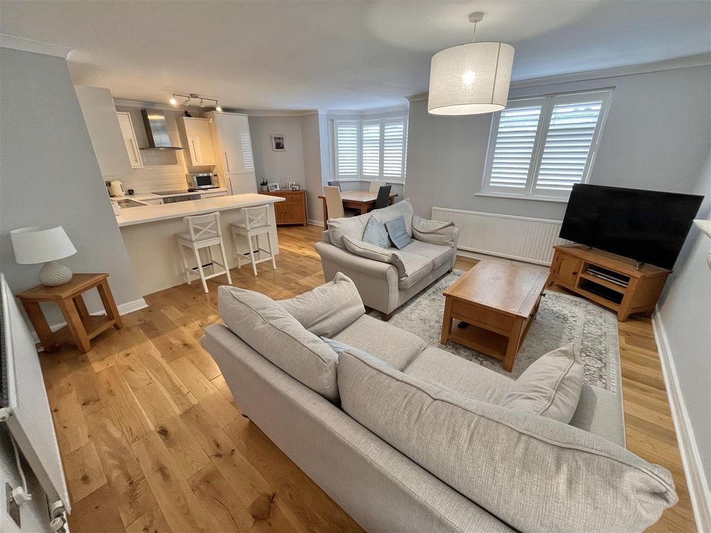 Additional image 2 of 2 bed flat for saleCarpenters Court, South Street, Alderley Edge SK9