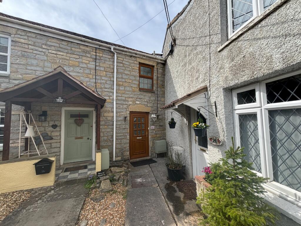 Somerton Road, Street