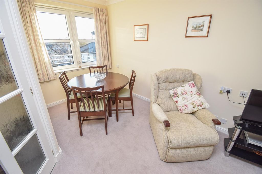 Additional image 7 of 2 bed flat for saleFlat 62, Clachnaharry Court, Inverness IV3