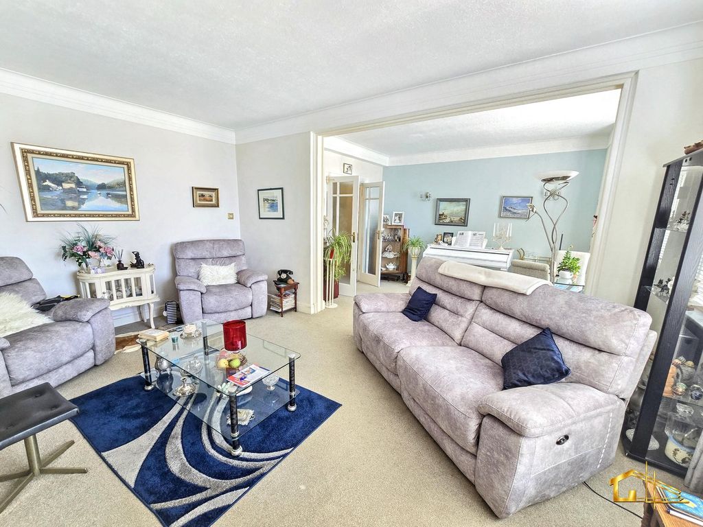 Additional image 2 of 2 bed flat for saleMotcombe Court, Bedford Avenue, Bexhill-On-Sea TN40