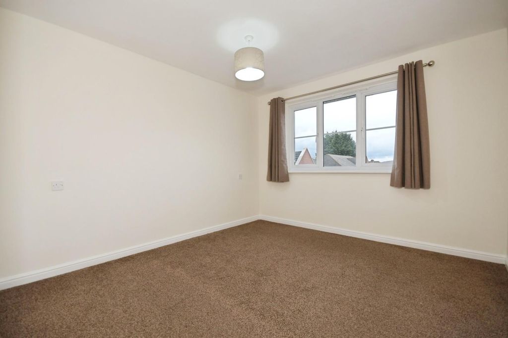 Additional image 8 of 2 bed flat for saleLincoln Way, North Wingfield, Chesterfield S42