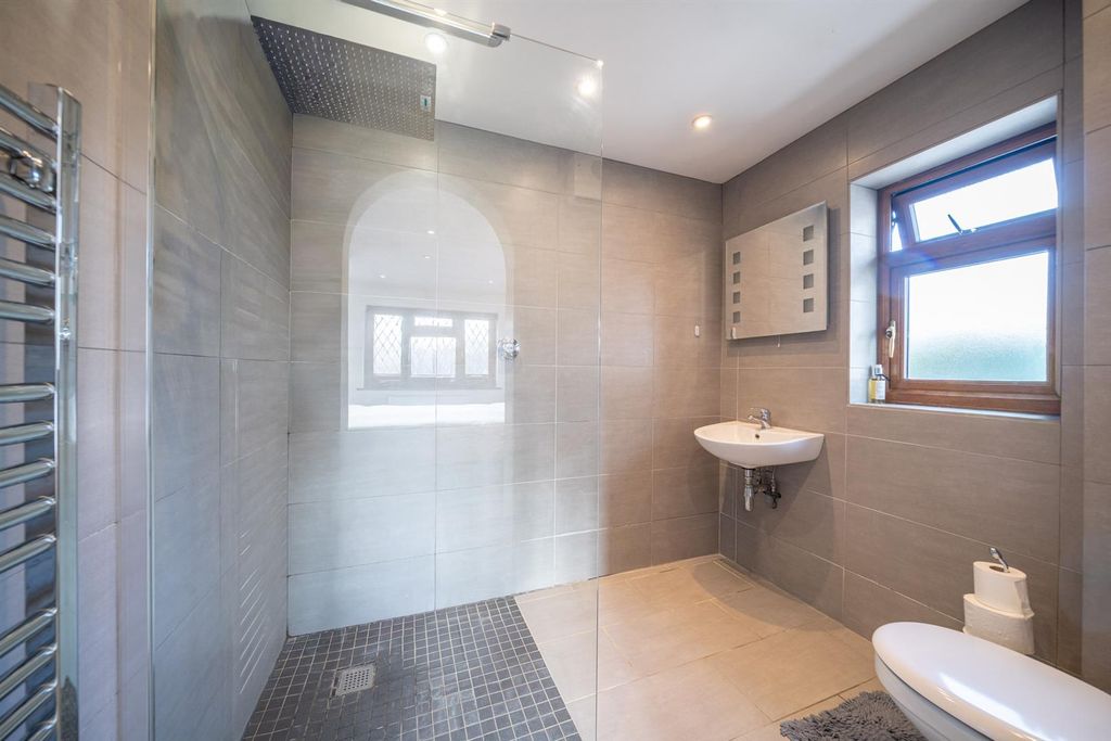 Additional image 12 of 4 bed detached house for saleAbbots Road, Abbots Langley WD5