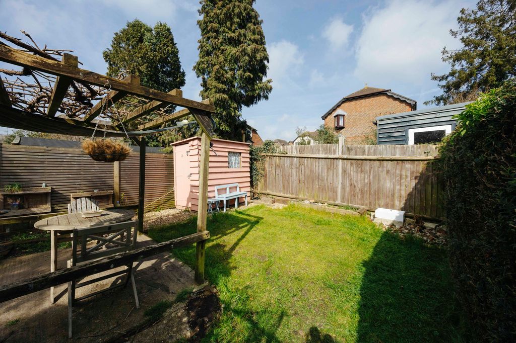Additional image 4 of 1 bed flat for saleWest Street, Billingshurst RH14