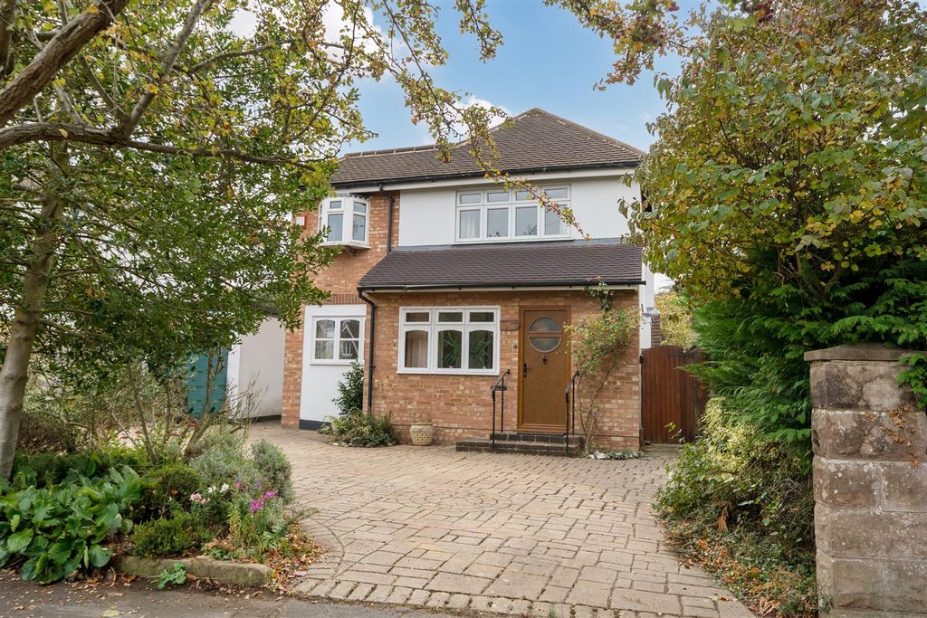 Additional image 18 of 4 bed detached house for saleWest Farm Avenue, Ashtead KT21
