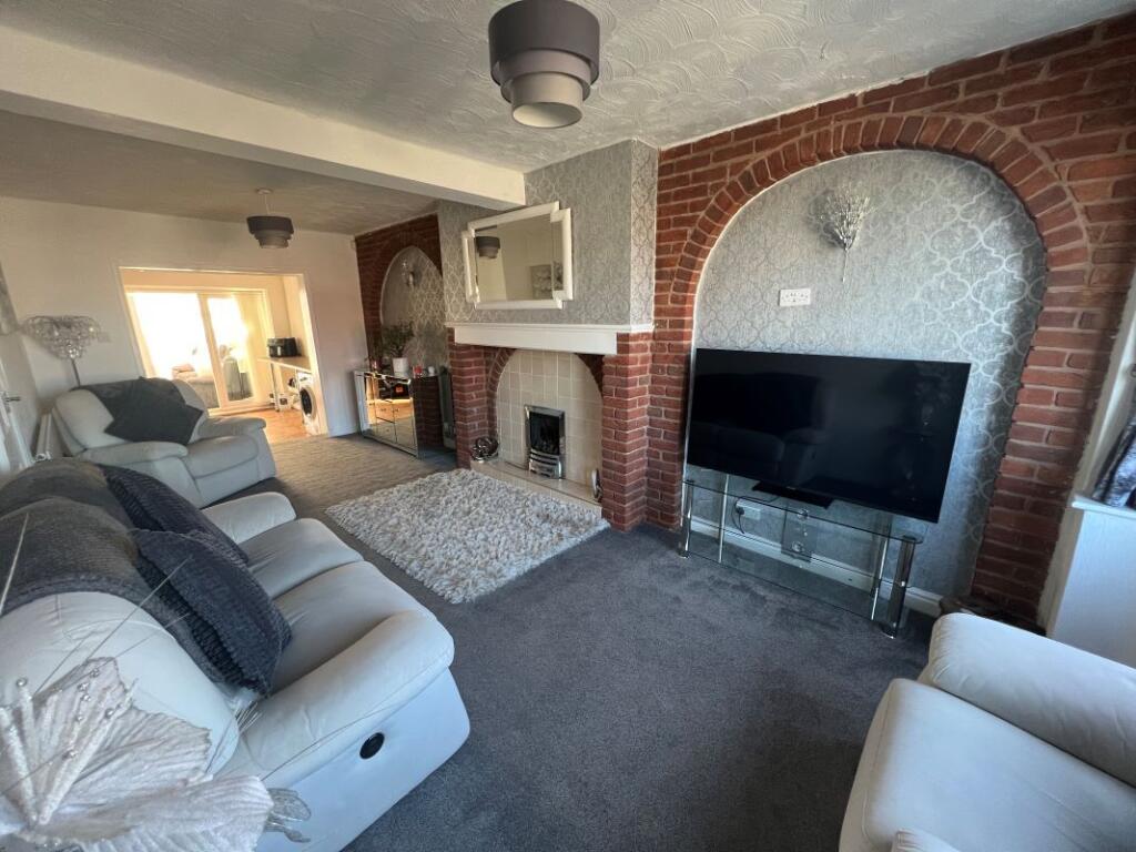 86 Oldbury Road, West Bromwich, B70 9DZ photo 4