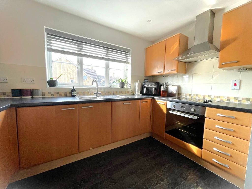 Additional image 3 of 2 bed flat for saleWilliams Court, Biggleswade SG18