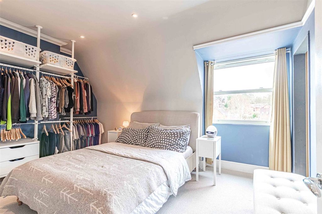 Additional image 6 of 2 bed flat for saleHigh Street, Berkhamsted, Hertfordshire HP4