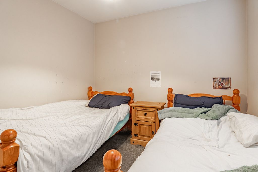 Additional image 14 of 2 bed flat for saleHolm Farm Road, Inverness IV2