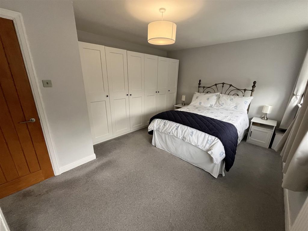 Additional image 5 of 2 bed flat for saleCarpenters Court, South Street, Alderley Edge SK9