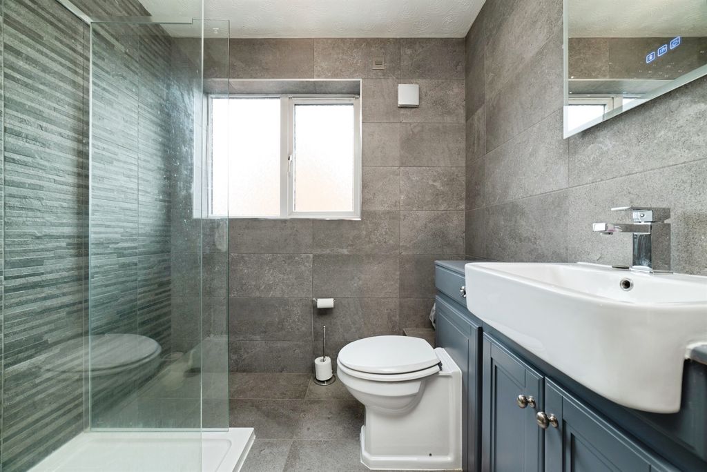Additional image 4 of 4 bed detached house for saleSummergroves Way, Hull HU4