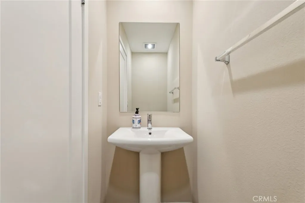 Additional image 53 of 302 Placemark, Irvine, CA 92614