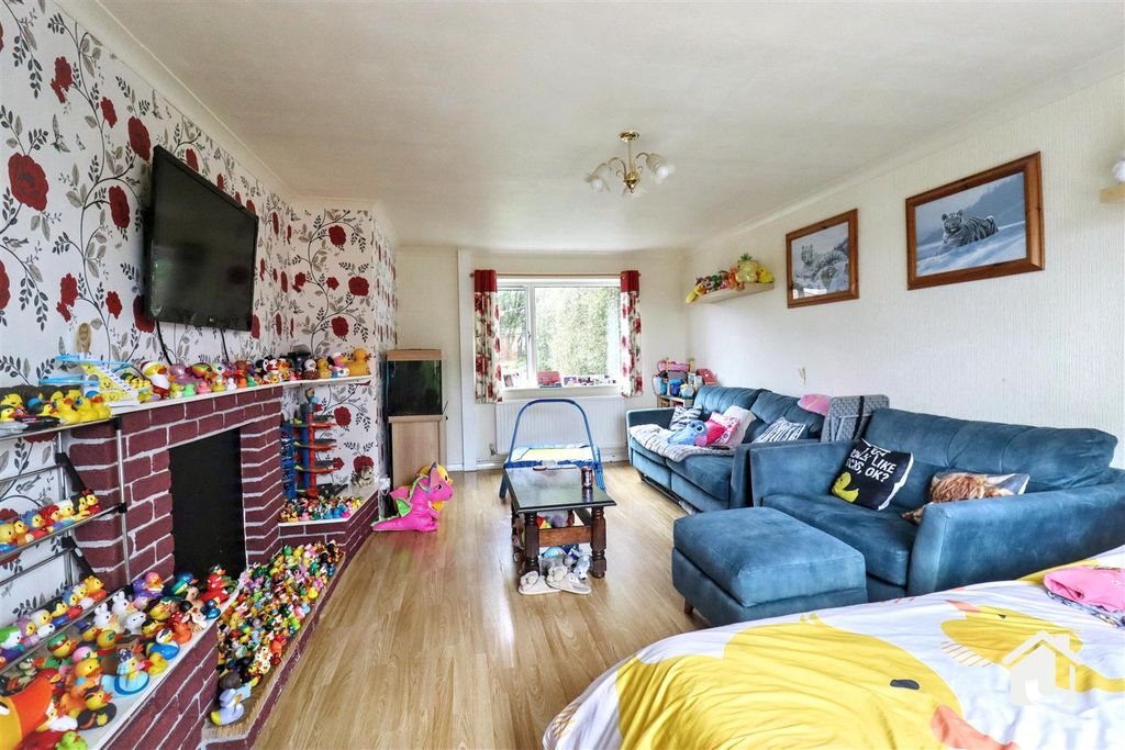 Additional image 3 of 3 bed semi-detached house for saleMain Street, Markfield, Leicestershire LE67