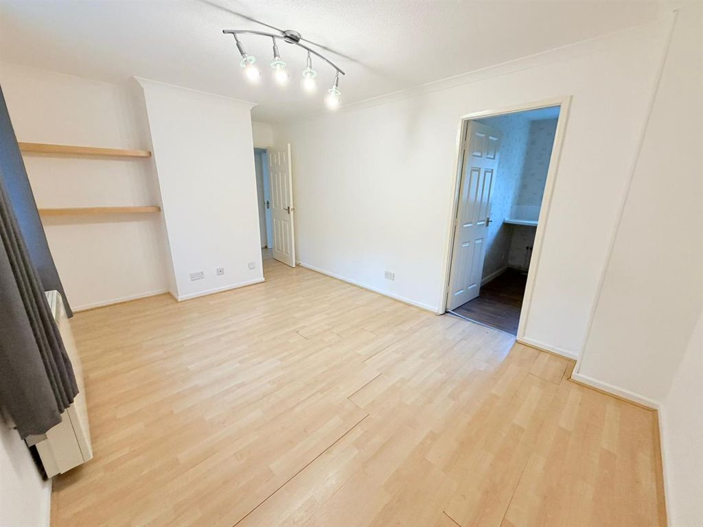 Additional image 4 of 1 bed flat for saleSpringwood Hall, Oldham Road, Ashton-Under-Lyne OL7