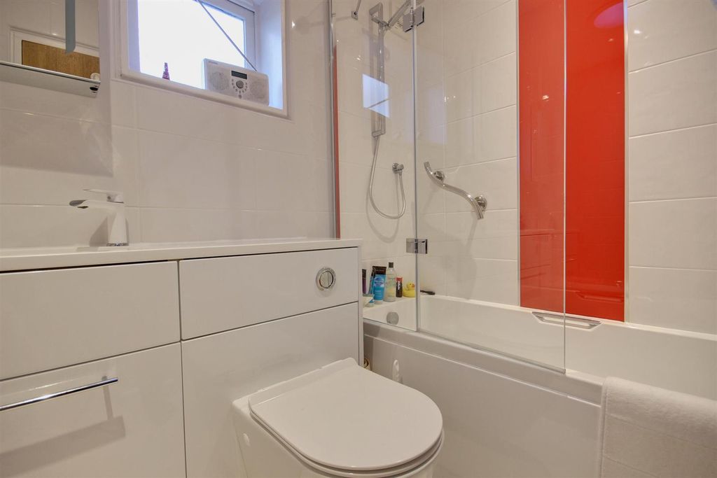 Additional image 10 of 3 bed detached house for saleGrosvenor Place, Beverley HU17