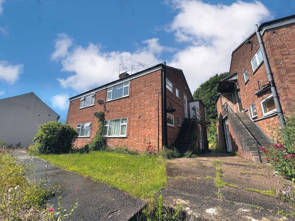 2 bed flat for saleThe Hollow, Castle Donington DE74