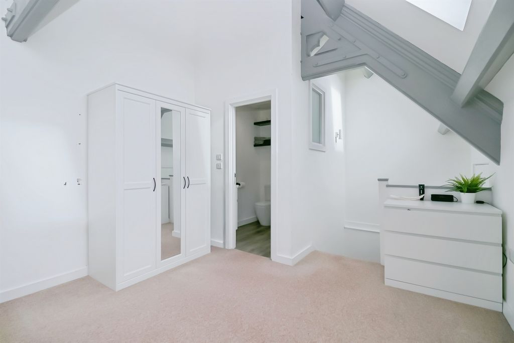 Additional image 4 of 1 bed flat for saleWindsor Road, Barry CF62