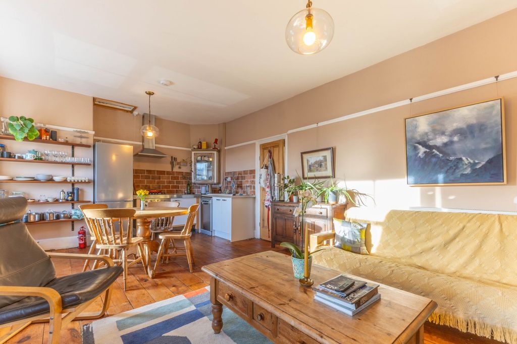 Additional image 5 of 2 bed flat for sale38B Greenside, Kendal LA9