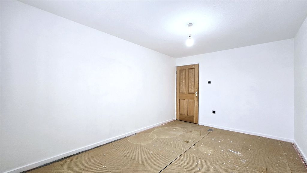 Additional image 8 of 2 bed flat for saleTan Y Bryn, Valley, Holyhead, Isle Of Anglesey LL65