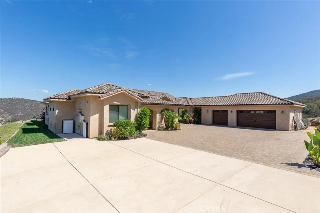 Additional image 36 of 2260 Panoramic Way, Vista, CA 92084