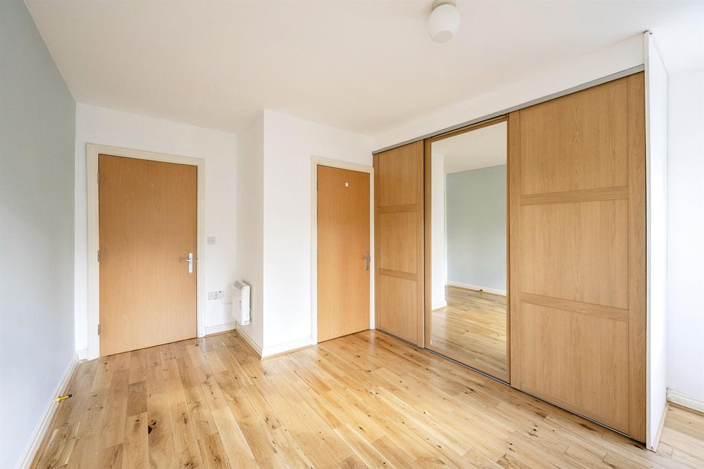 Additional image 7 of 3 bed flat for saleFewston Way, Lakeside, Doncaster DN4