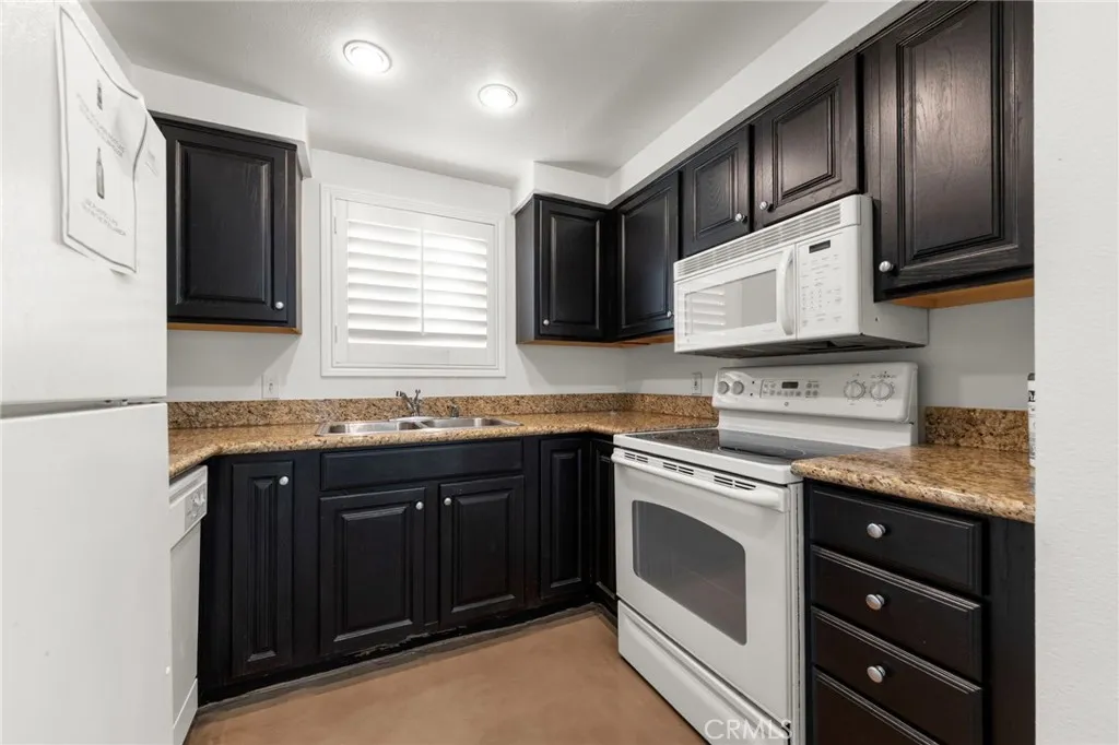 Additional image 67 of 3440 Hathaway Avenue Unit 323, Long Beach, CA 90815