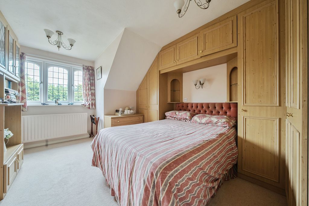Additional image 13 of 6 bed detached house for saleFerguson Close, Bromley BR2