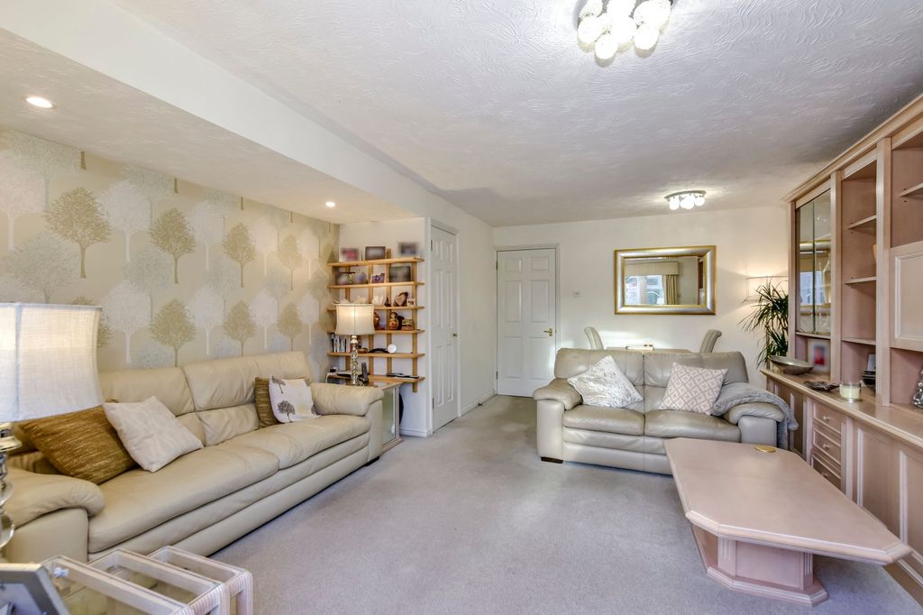 Additional image 6 of 4 bed end terrace house for saleLapwing Way, Abbots Langley WD5